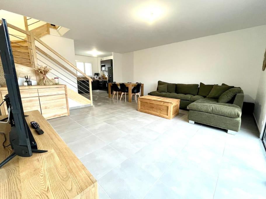 Villa 8 Personnes Bord De Mer Climatisee Saintes-Maries-de-la-Mer Dış mekan fotoğraf